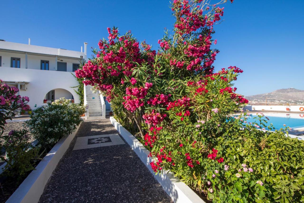 Thira'S Dolphin Aparthotel Akrotírion Exterior foto