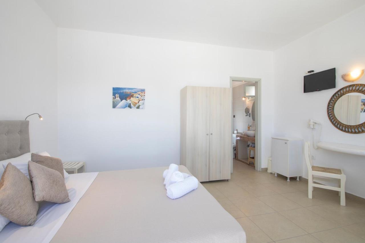 Thira'S Dolphin Aparthotel Akrotírion Exterior foto