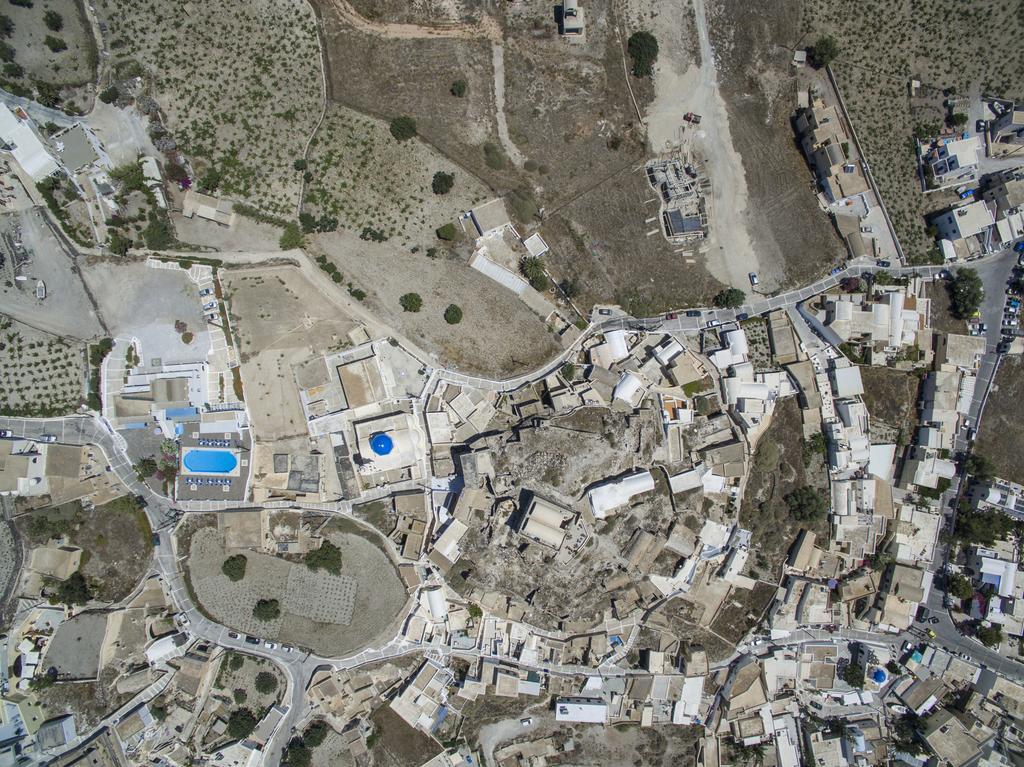 Thira'S Dolphin Aparthotel Akrotírion Exterior foto